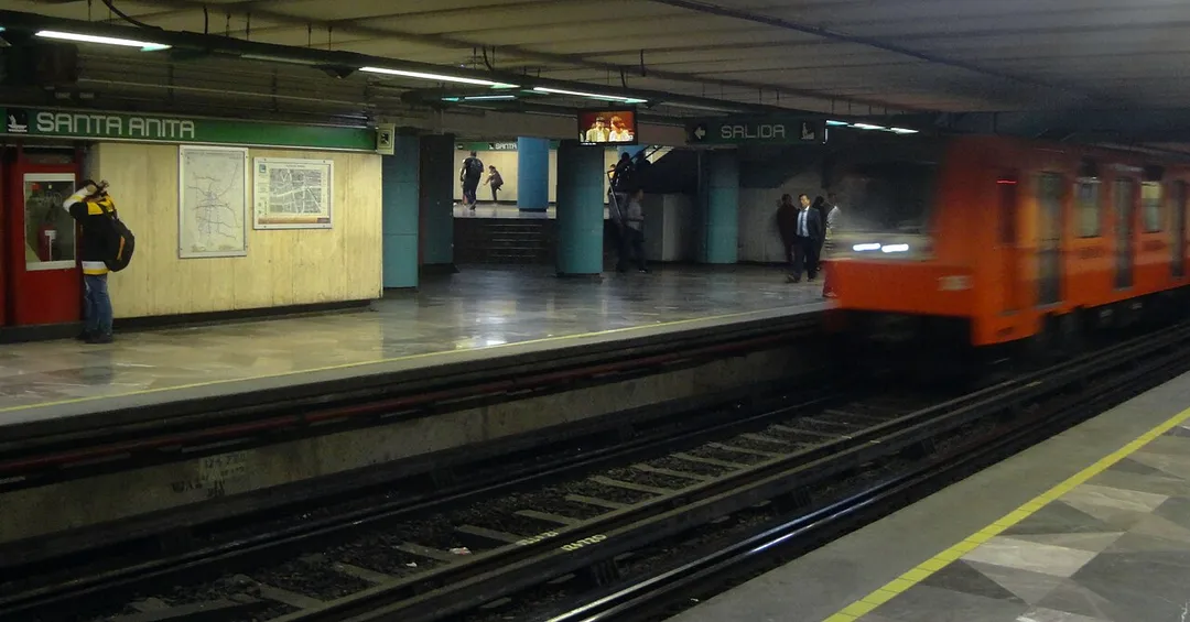 Estación Santa Anita - Línea 8 - Metro de la Ciudad de México