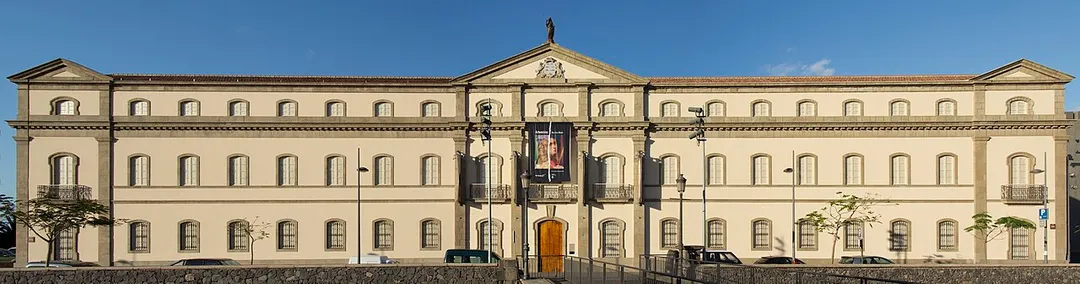 Gebäude des "Antiguo Hospital", heute "Museo de la Naturaleza y el Hombre" in Santa Cruz de Tenerife