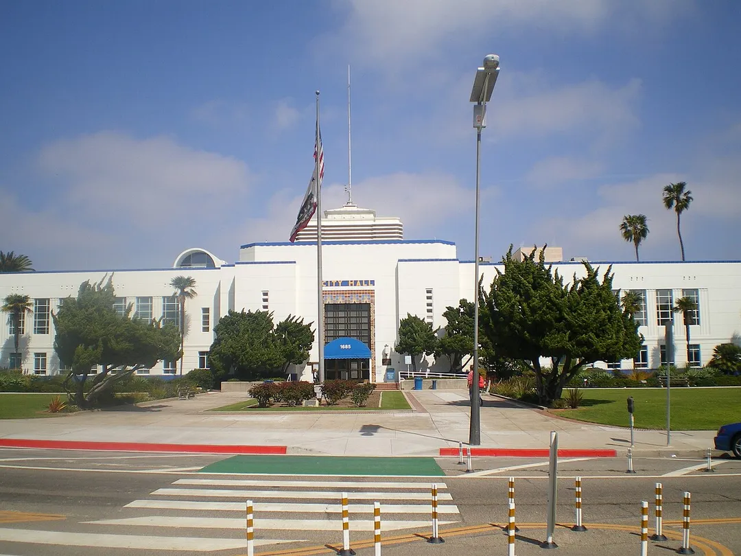Santa Monica City Hall, designed by Donald Parkinson, with terrazo mosaics by Stanton MacDonald-Wright
Santa Monica, California