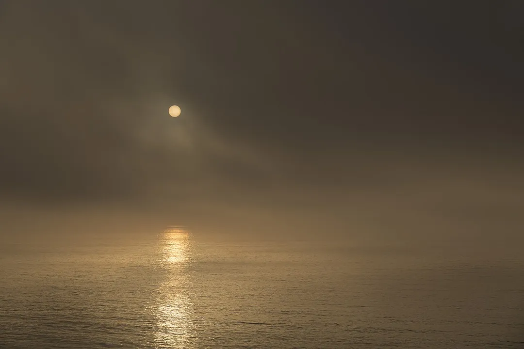 Sun in clouds, São João das Lampas