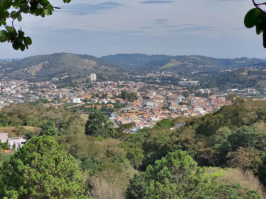 Vista aérea de São Roque - SP a partir do Ski Mountain Park