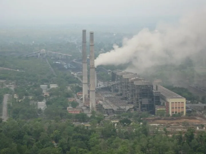 Sarni is home to the largest power plant in MP, contributing to approximately 70% of total electricity supply of Madhya Pradesh. Its total capacity is 1142.5 megawatts and the construction work for the new 500 MW has already started.