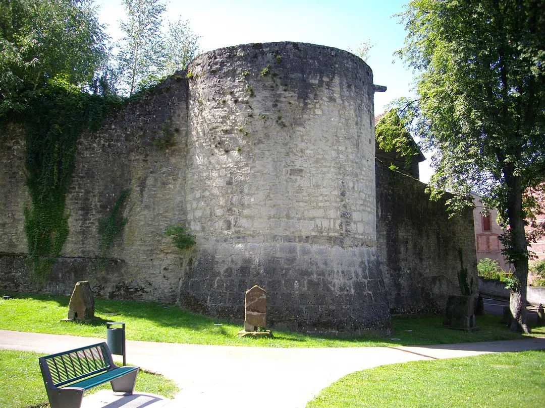 Ramparts of Sarrebourg (Moselle, France), into the "liberty park".