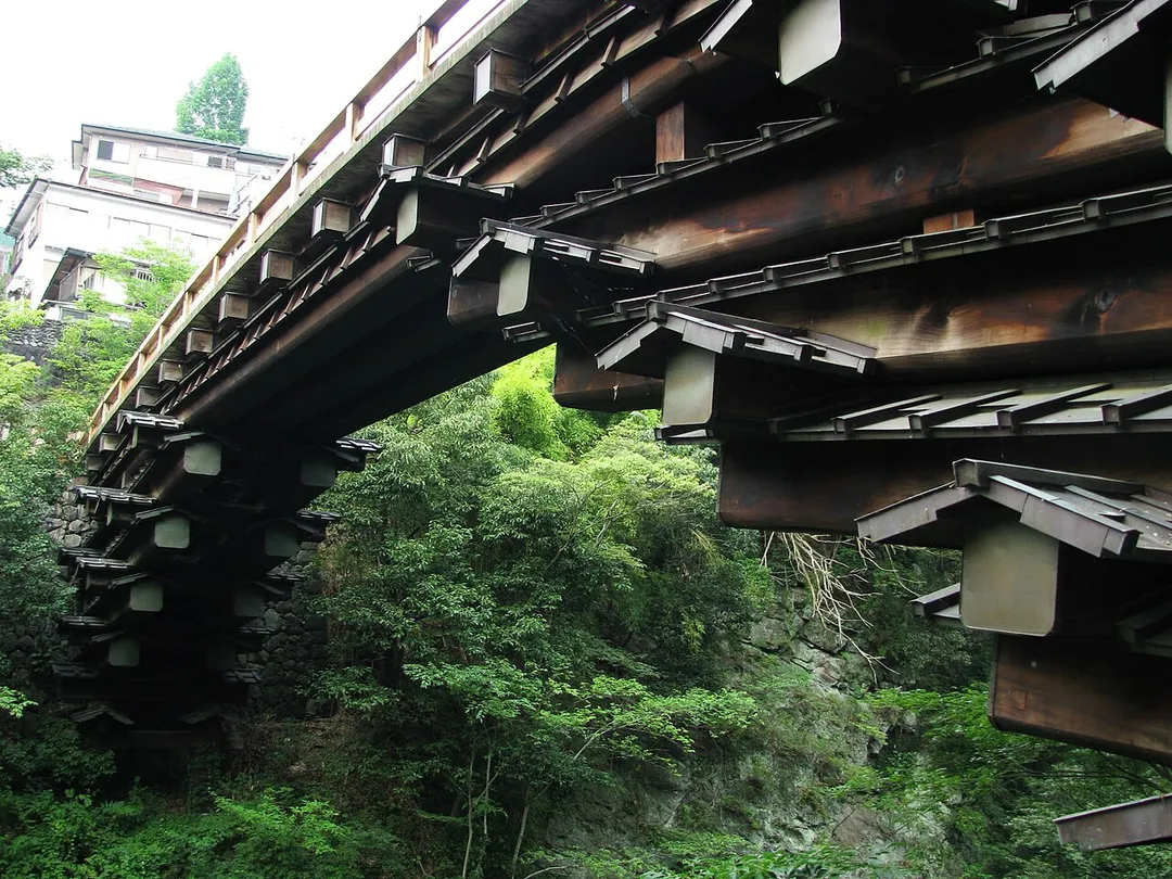 The Saru-hashi (Monkey bridge) is a bridge of the old Kōshū Kaidō. This location is Saruhashichō-Saruhashi in Ōtsuki, Yamanashi Prefecture, Japan.