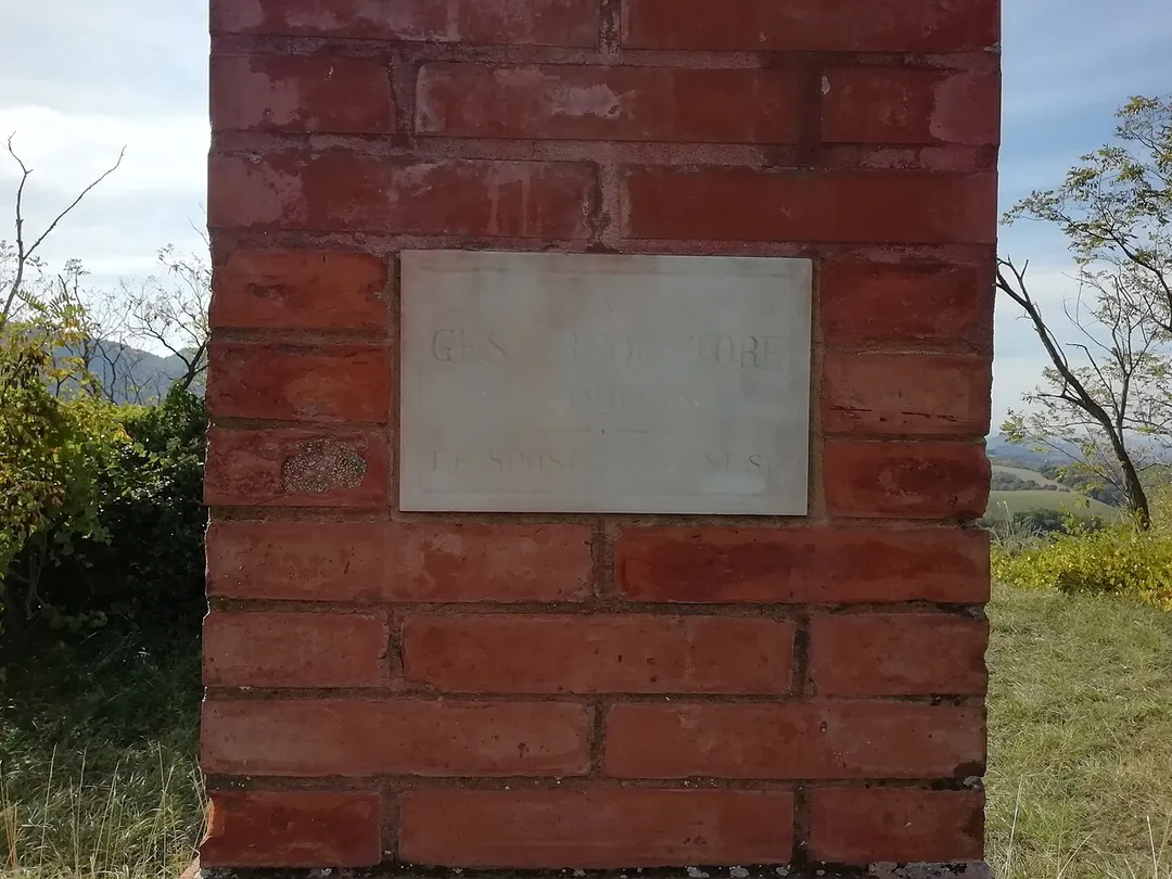Lagune (Sasso Marconi), pilastrino votivo delle spose lagunesi