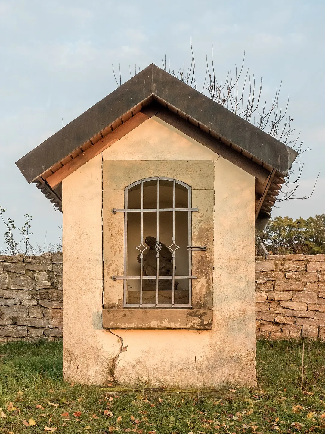 Wayside shrine in Schönaich near Ebrach