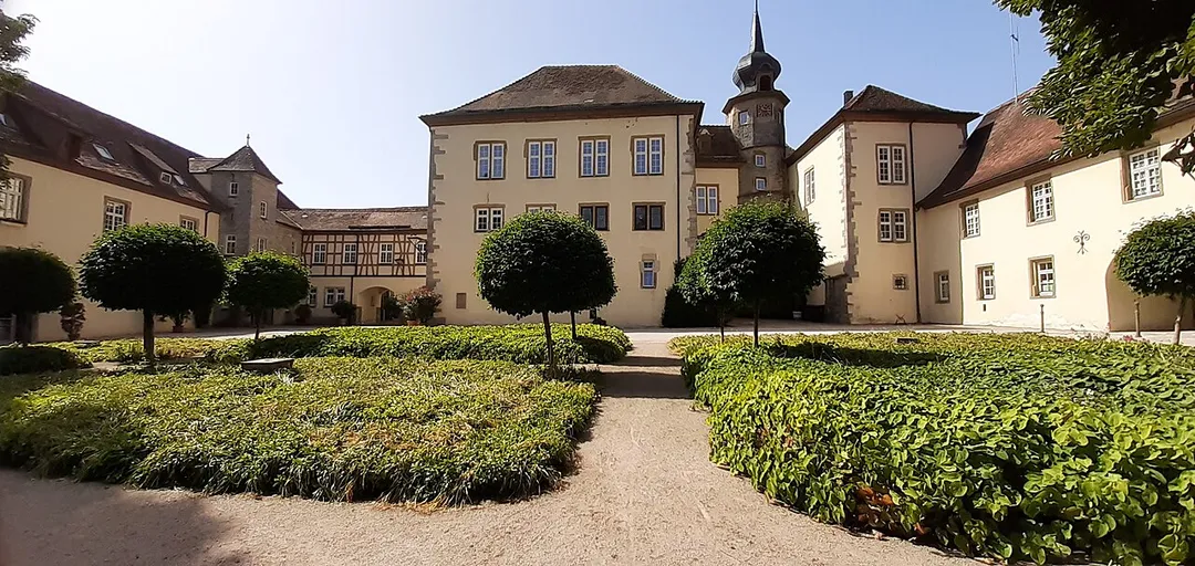 Schloss Schrozberg: Schlossansicht vom Innenhof aus Ri. Norden