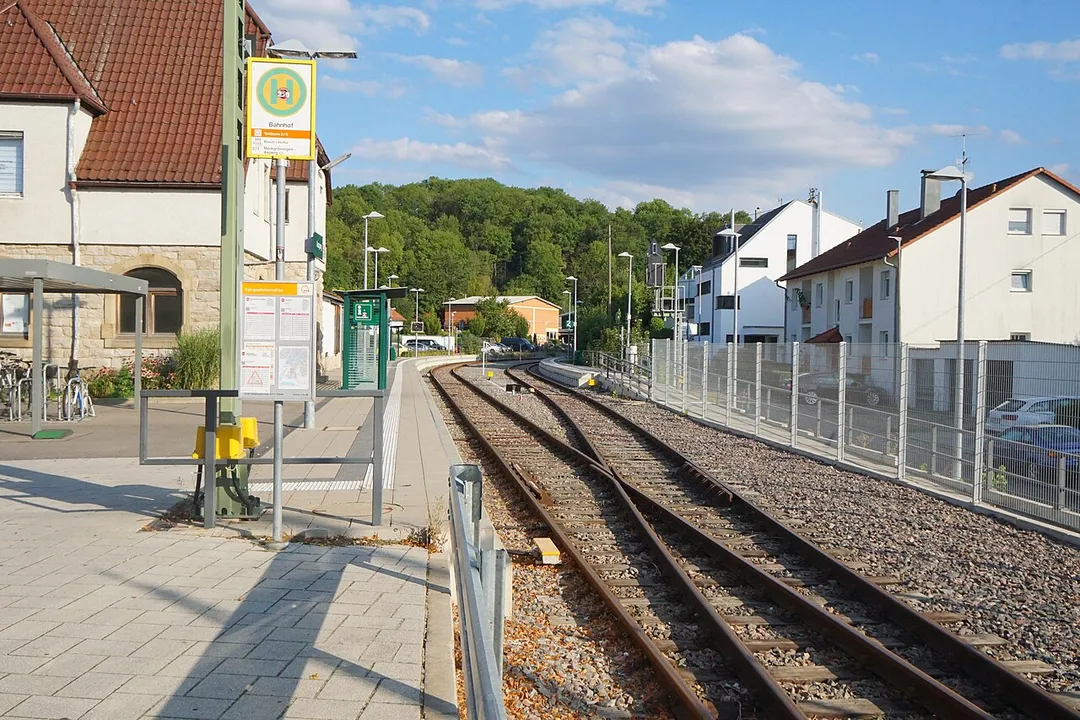 Bahnhof Schwieberdingen, eine Station der Strohgäubahn.