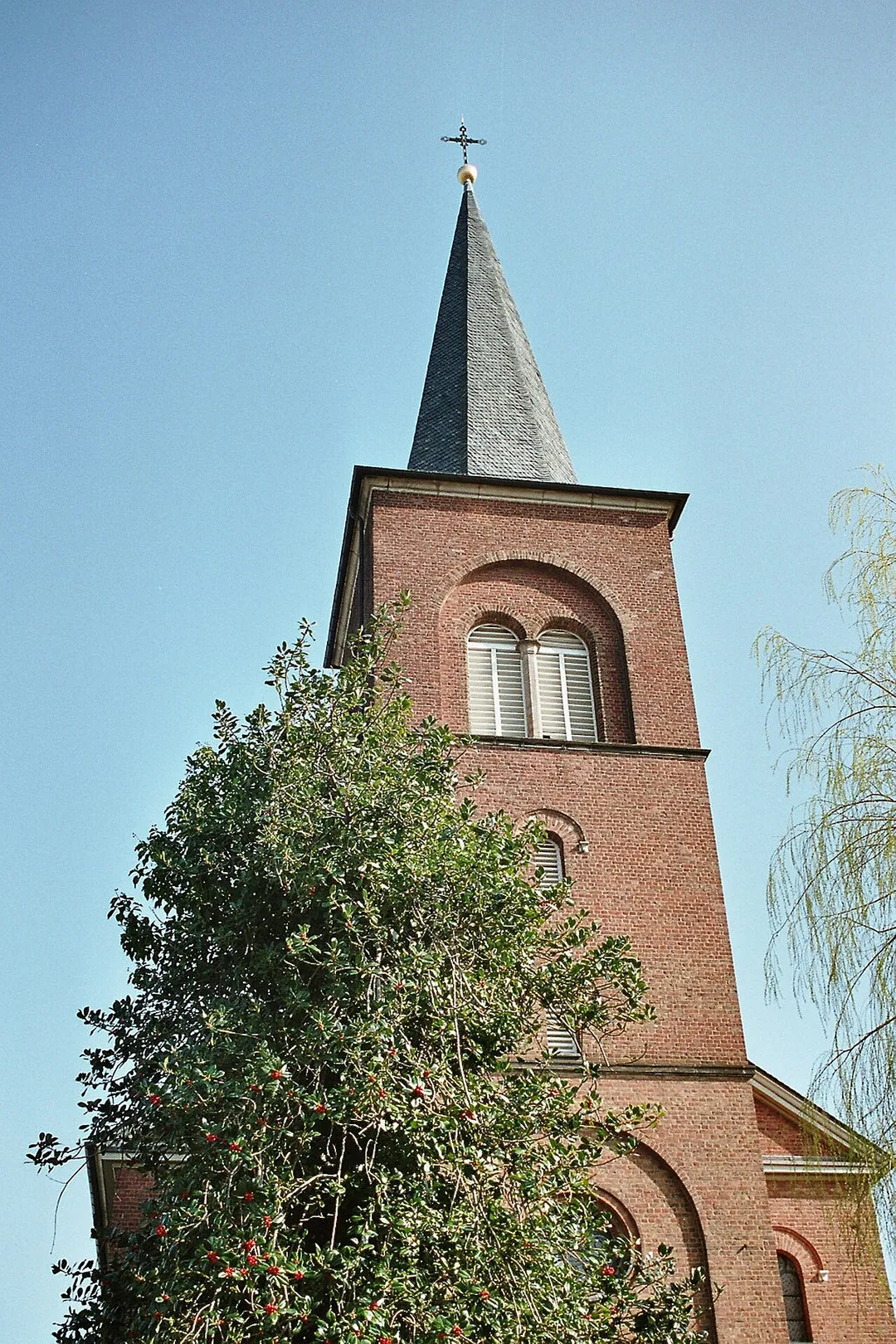 Sechtem (Bornheim), St. Gervasius and St. Protasius church