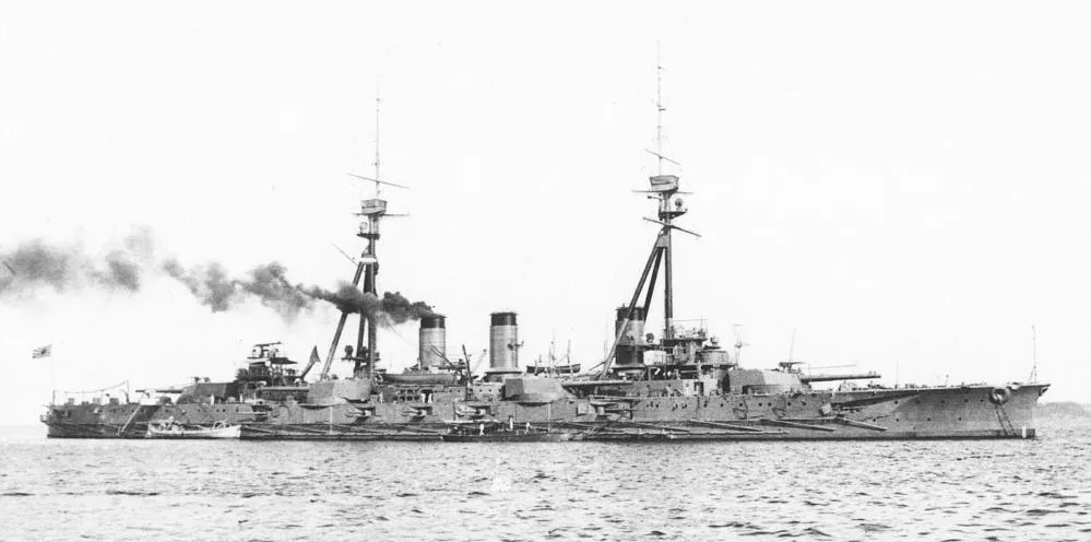 Picture of Japanese battleship Settsu, 1911.