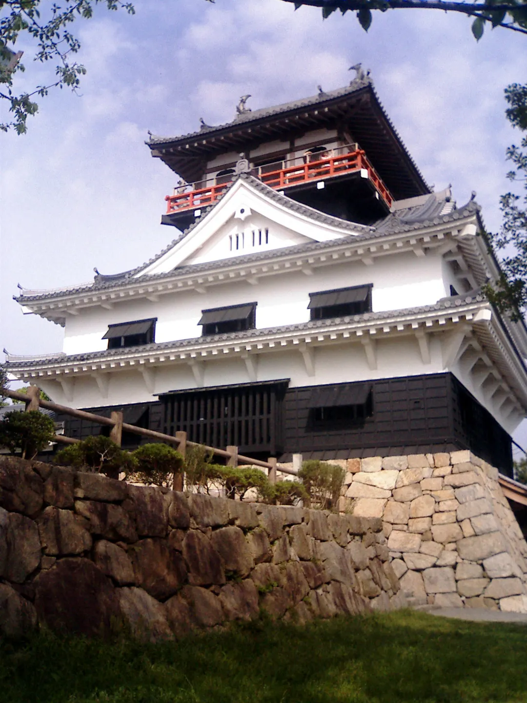 川之江城（復元施設）：（日本国愛媛県四国中央市）