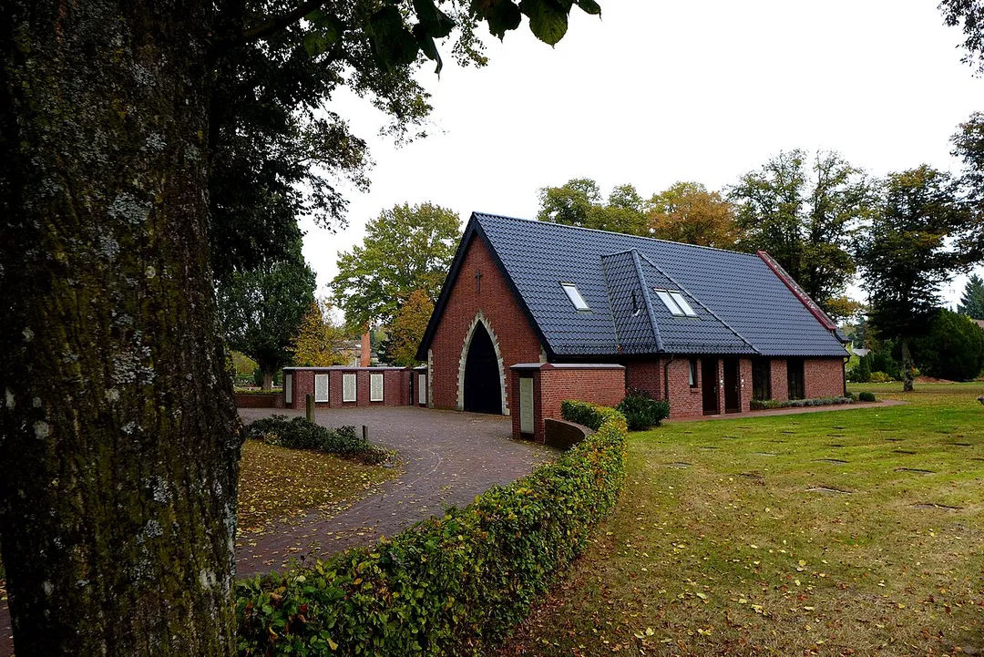 Kapelle auf dem Sittenser Friedhof an der Scheeßeler Straße. Aufnahmedatum 2016-10.