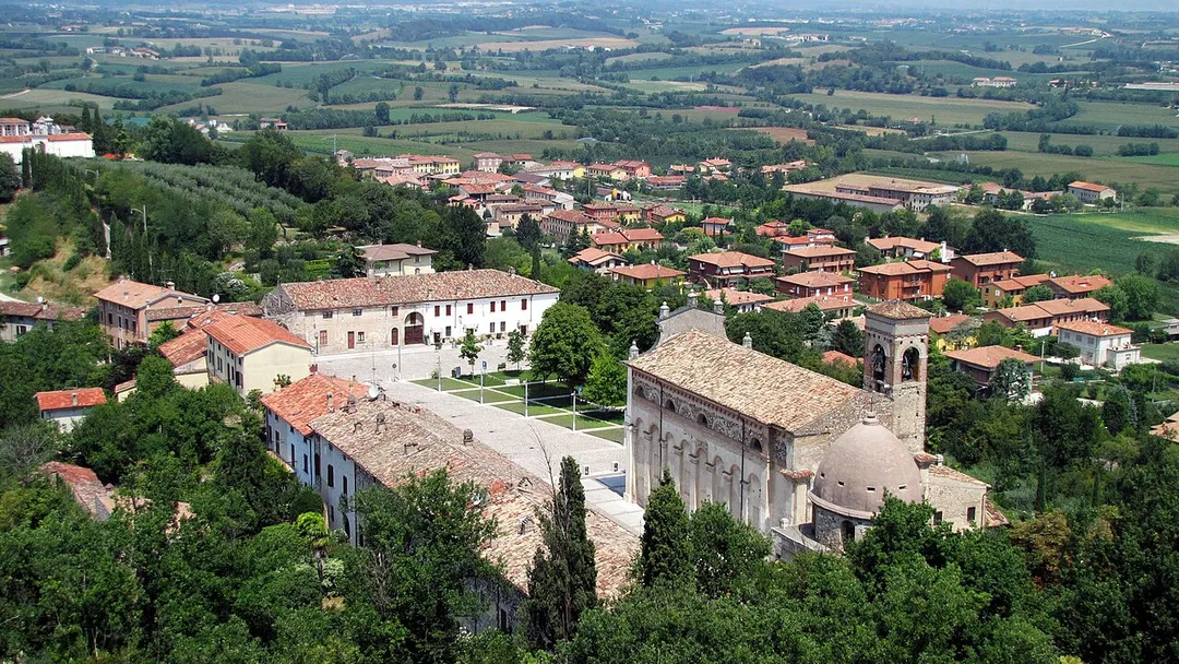 View of the town of Solferino and the church of San Pietro in Vincoli, Lombardy, Italy. Solferino was the place of the battle of the same name, which was the trigger for the Swiss Henry Dunant to found what is now known as the Red Cross.
