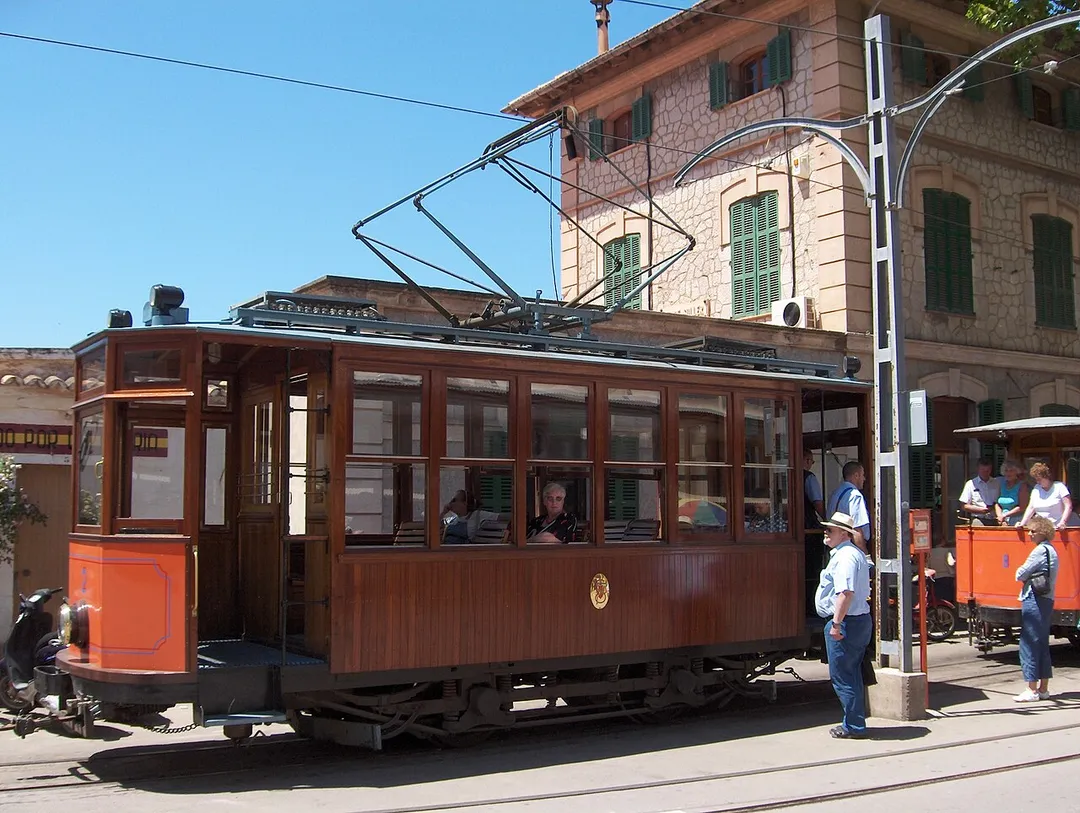 FS tramway car from 1913.