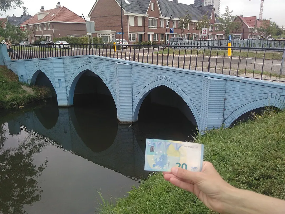 Brücke auf dem 20€-Schein (Rückseite)
