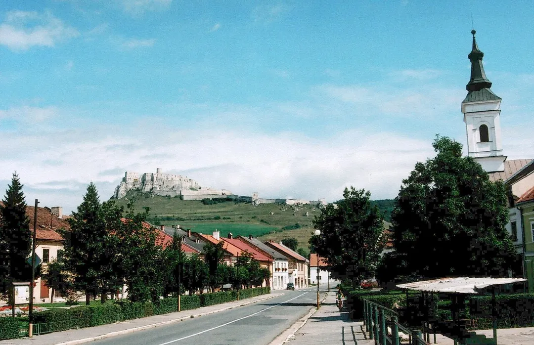 Spišské Podhradie (Kirchdorf, Szepesváralja), Slovakia. Town center, Spiš Castle and church.