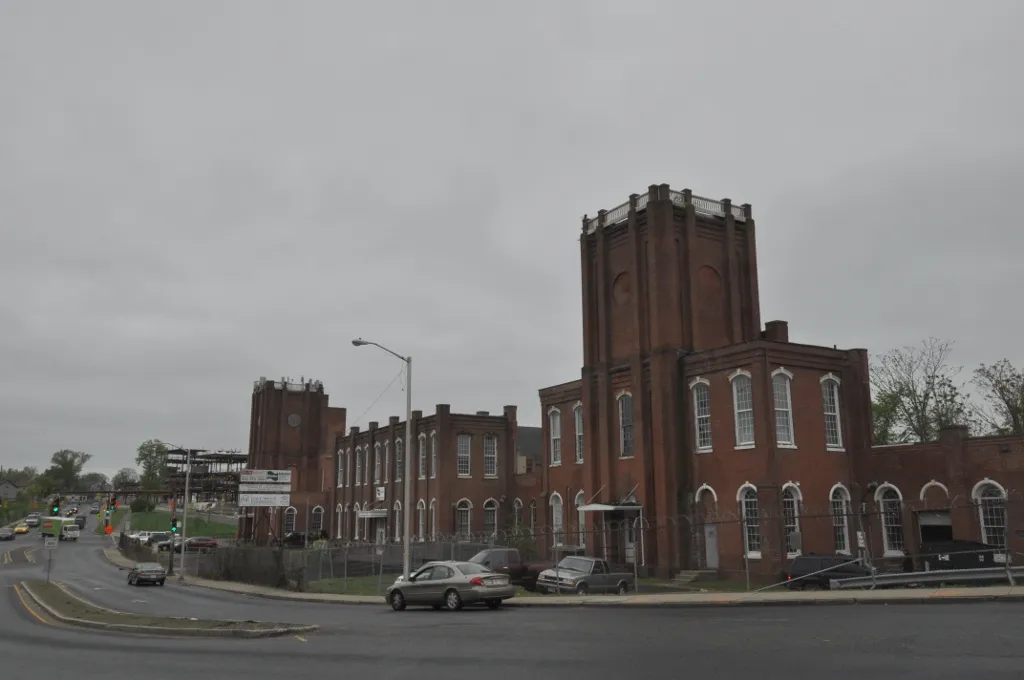 The Water Shops Armory building on Allen Street in Springfield, Massachusetts.






This is an image of a place or building that is listed on the National Register of Historic Places in the United States of America. Its reference number is 80000476 (Wikidata).