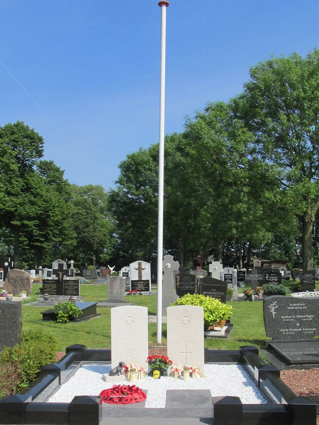 New grave surround