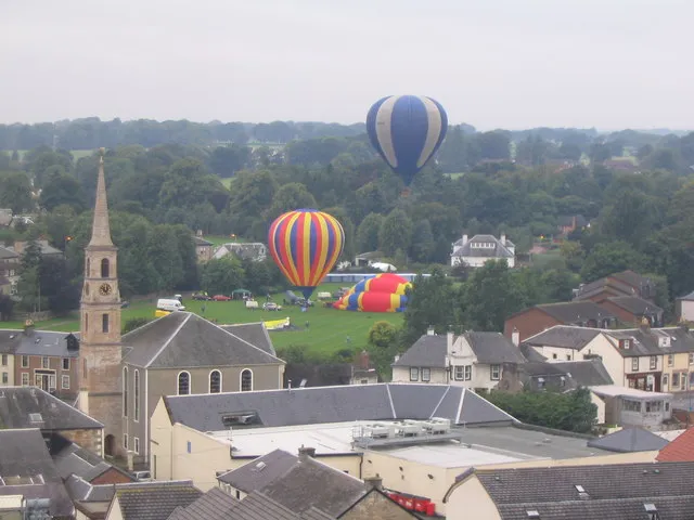Strathaven Balloon Festival 2006