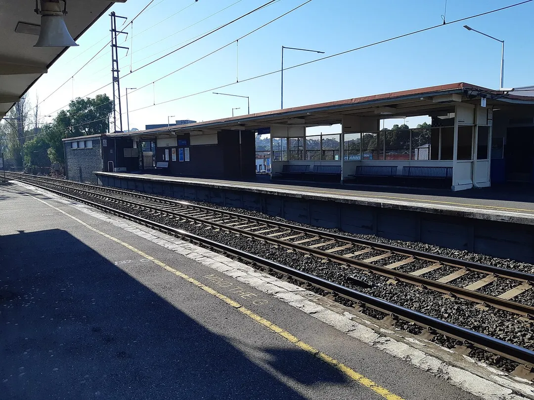 Stasiun kereta api Strathmore di Melbourne