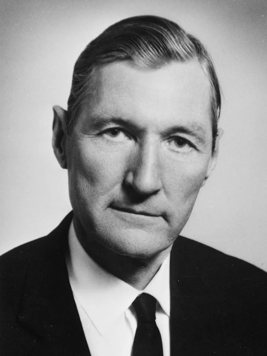 Johs. Andenæs, norsk jurist of professor.