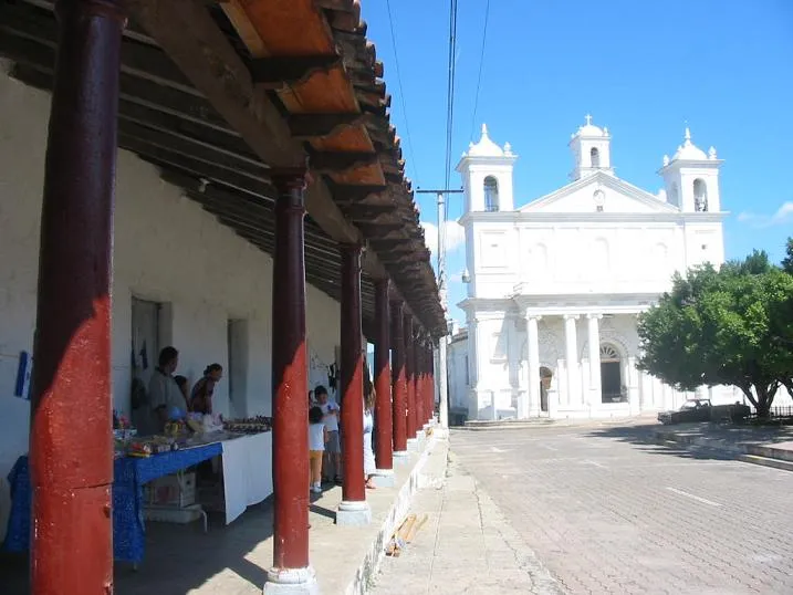 Suchitoto, El Salvador.