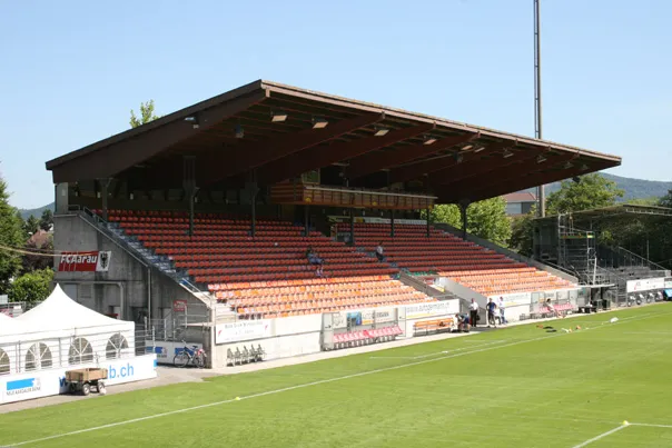 Tribüne vom Stadion Brügglifeld z Aarau