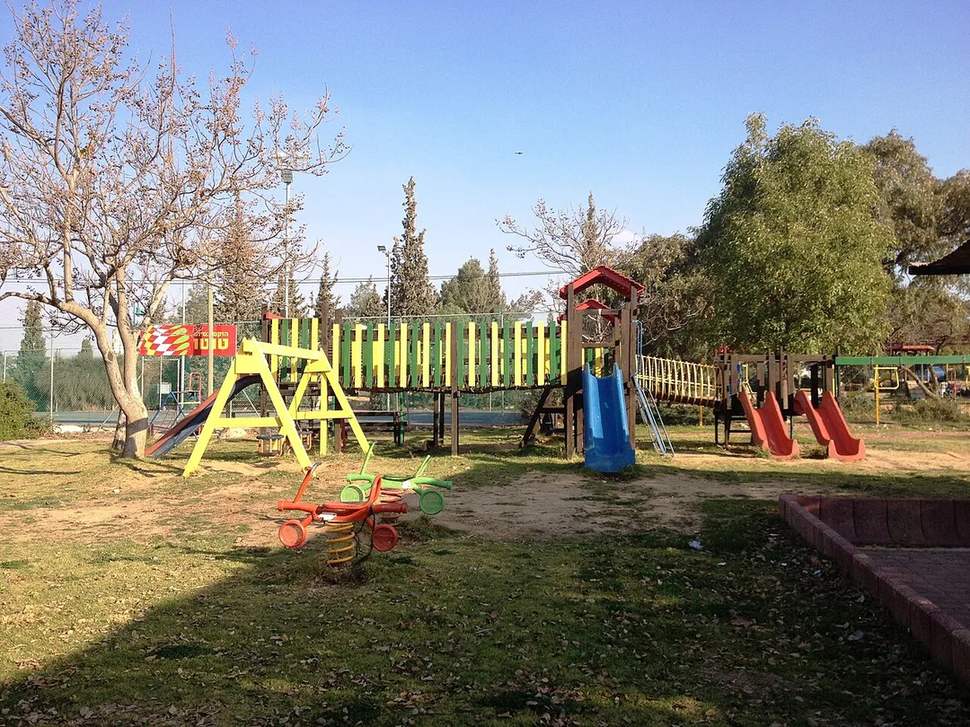 סוסיא גן משחקים