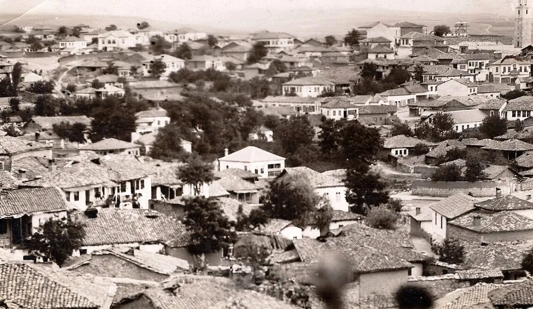 Postcard of Sveti Nikole, from 1920's




This media file is produced by Wikipedian in Residence in Category:Wikipedian in Residence at DARM in 2016.