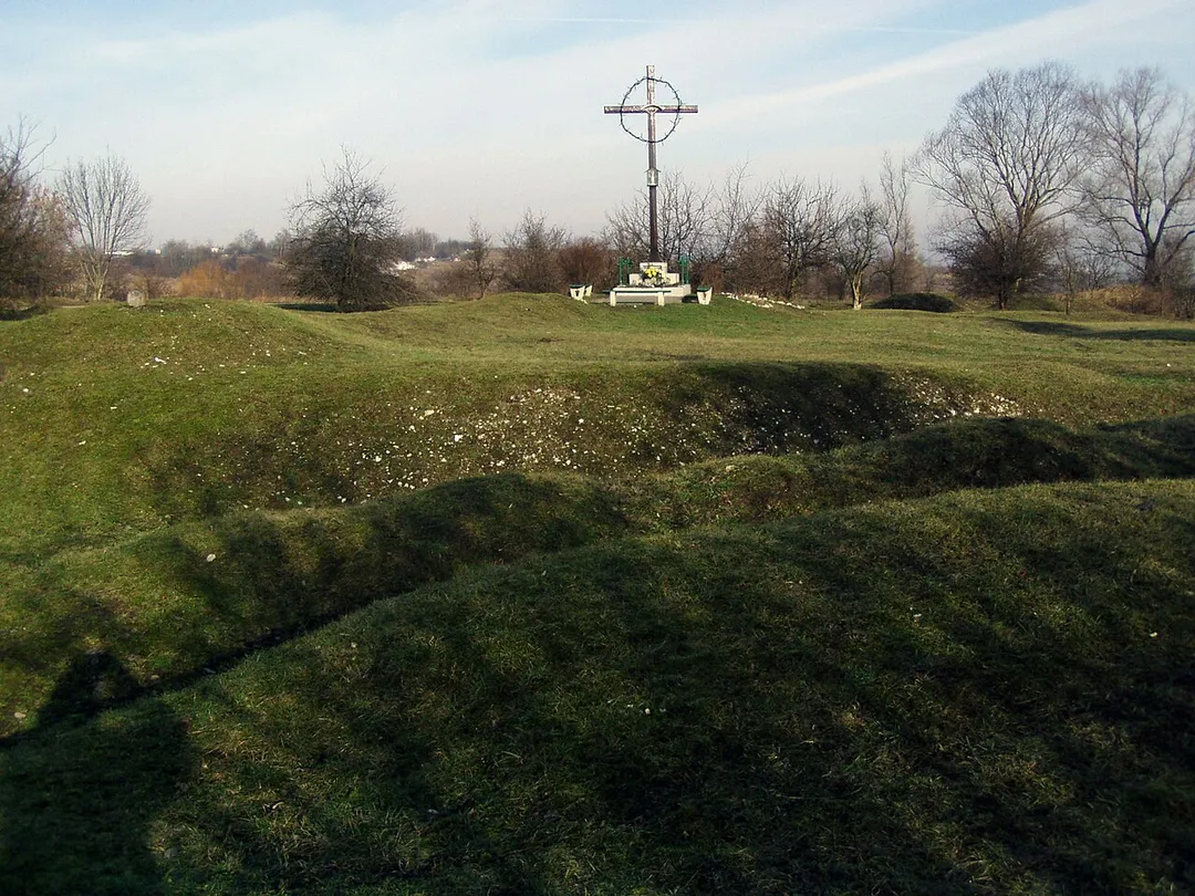 Chujowa Górka ("Prick Hill"), the execution place in Płaszów concentration camp.