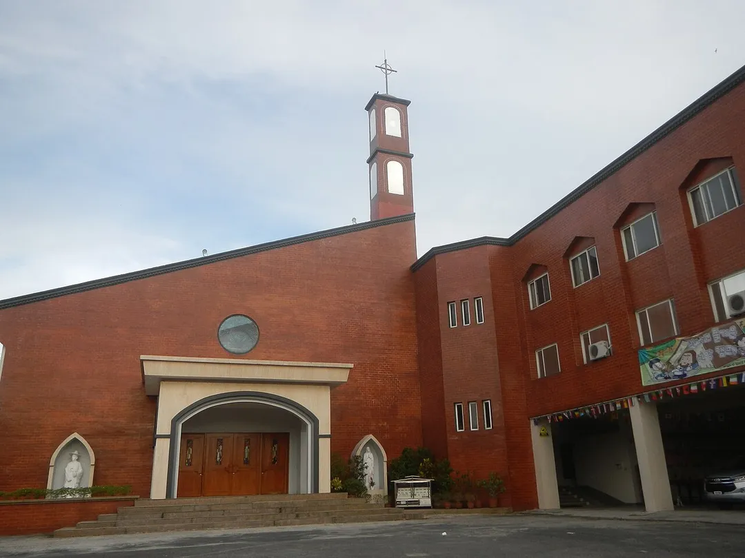 San Vicente Ferrer Parish Church (Palar Village, Southside, Pinagsama,Taguig City) Canonically Erected September 15, 2018 Roman Catholic Diocese of Pasig Palar Integrated School (Palar Village, Southside, Pinagsama,Taguig City) Saint Kim Dae Gun Personal Parish Church (The Korean Catholic Church of the Philippines - Saint Ignatius of Loyola Parish, Pamayanang Diego Silang, Ususan, Taguig City) BCDA Compound, Roman Catholic Diocese of Pasig Legislative district of Taguig City Legislative district of Pateros-Taguig City Barangays Pinagsama Pinagsama  14°31'38"N  121°2'59"E Ususan 14°31'47"N  121°3'56"E Taguig City (Note: Judge Florentino Floro, the owner, to repeat, Donor Florentino Floro of all these photos hereby donate gratuitously, freely and unconditionally all these photos to and for Wikimedia Commons, exclusively, for public use of the public domain, and again without any condition whatsoever).