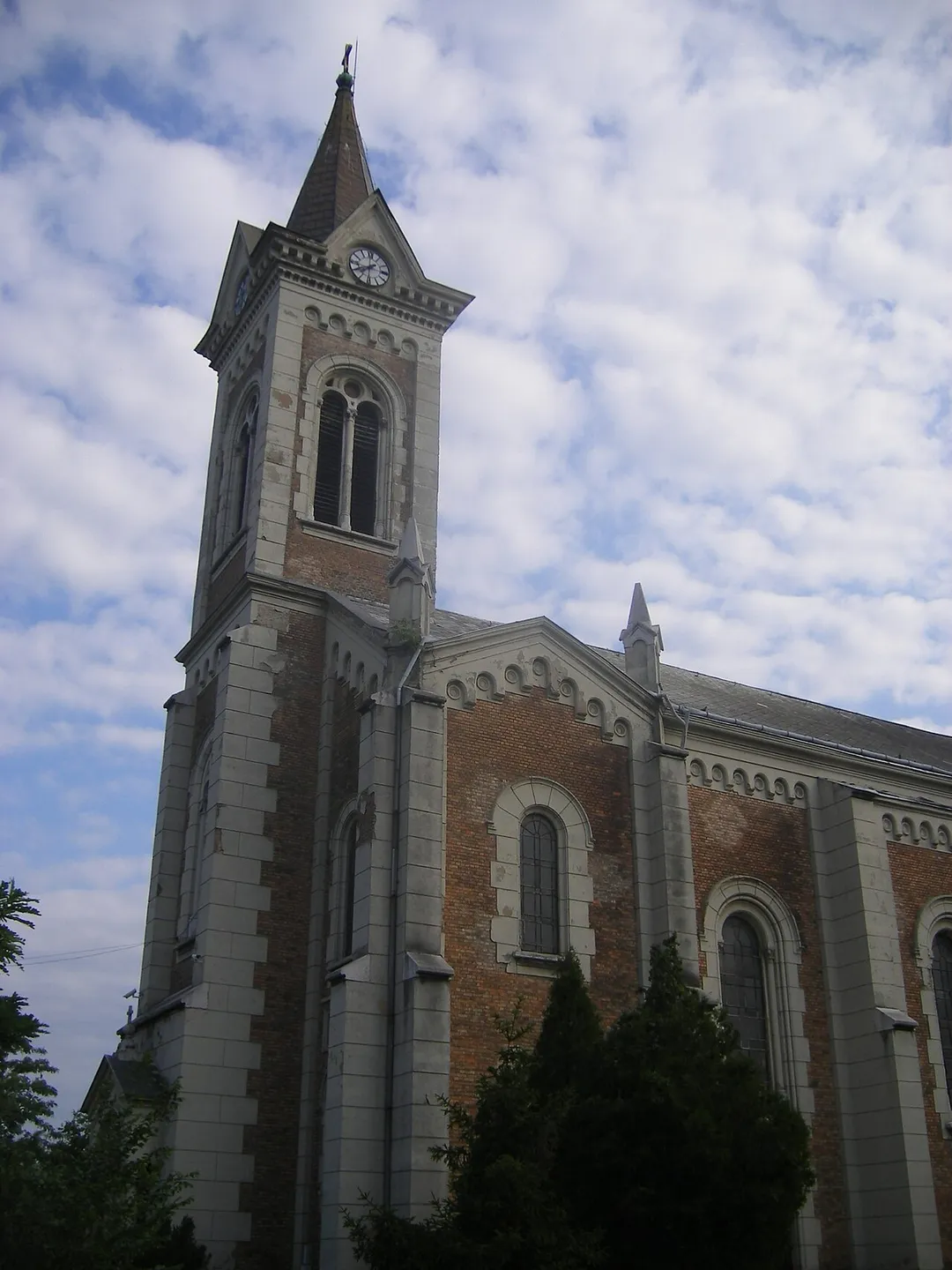 Bánhida Szent Mihály római katolikus temploma