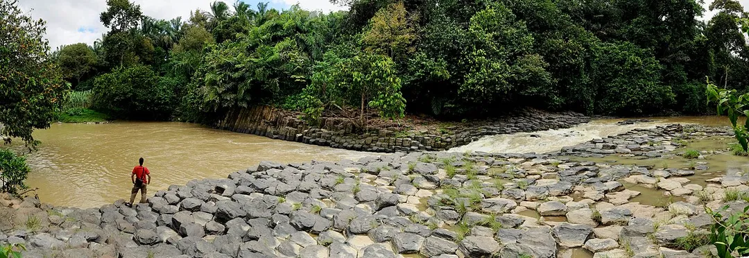 Basalt Columns of Kg Balung Cocos,Tawau,Sabah