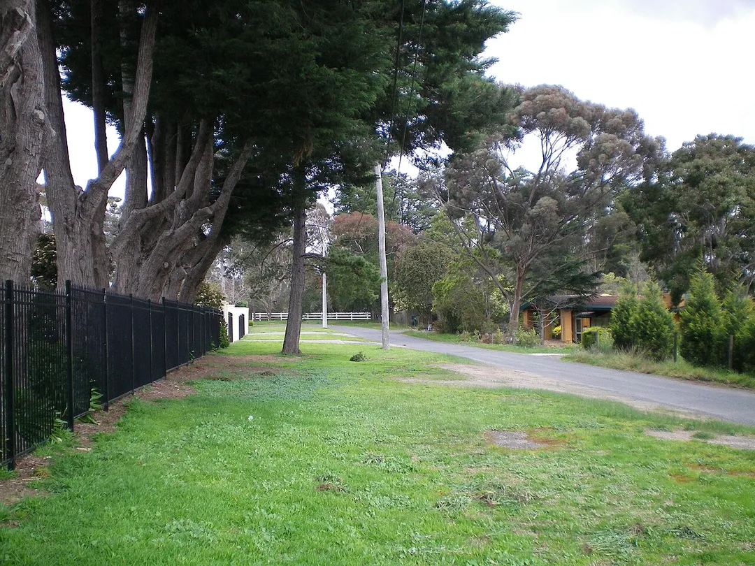 Typical street in Templestowe