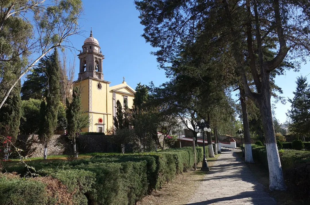 Church in Tepetlaoxtoc in México State