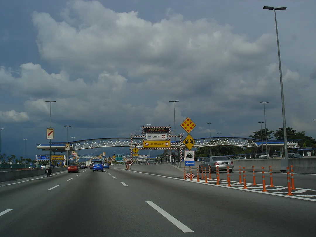 The north bound entrance of SMART Tunnel on the Kuala Lumpur-Seremban Expressway.