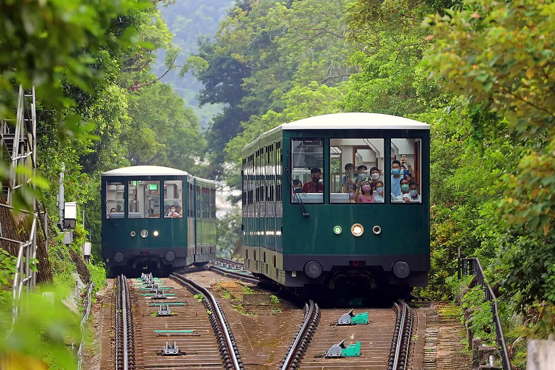 The 6th Generation Tram entered service after the system upgrading work in 2022. The exterior adopted the classic green livery, which appeared on the 3rd and 4th Generation Tram. The new trams, jointly manufactured by Garaventa, CWA, and Frey in Switzerland, have a longer length for greater capacity than before.