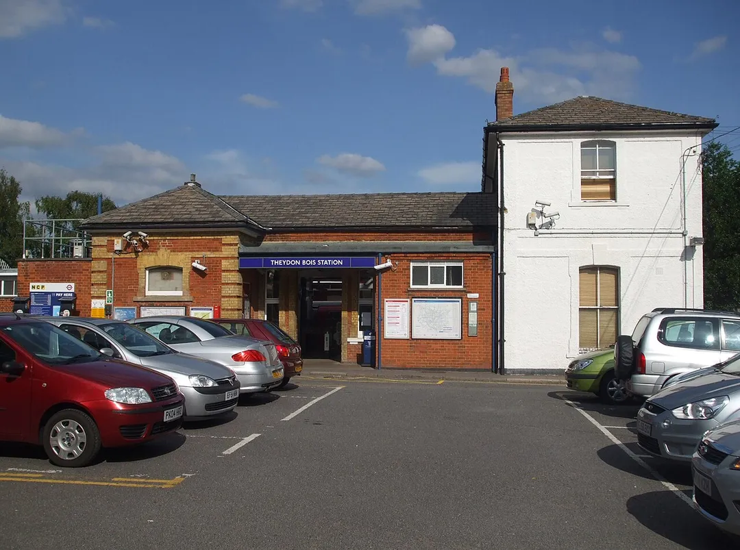 Theydon Bois tube station