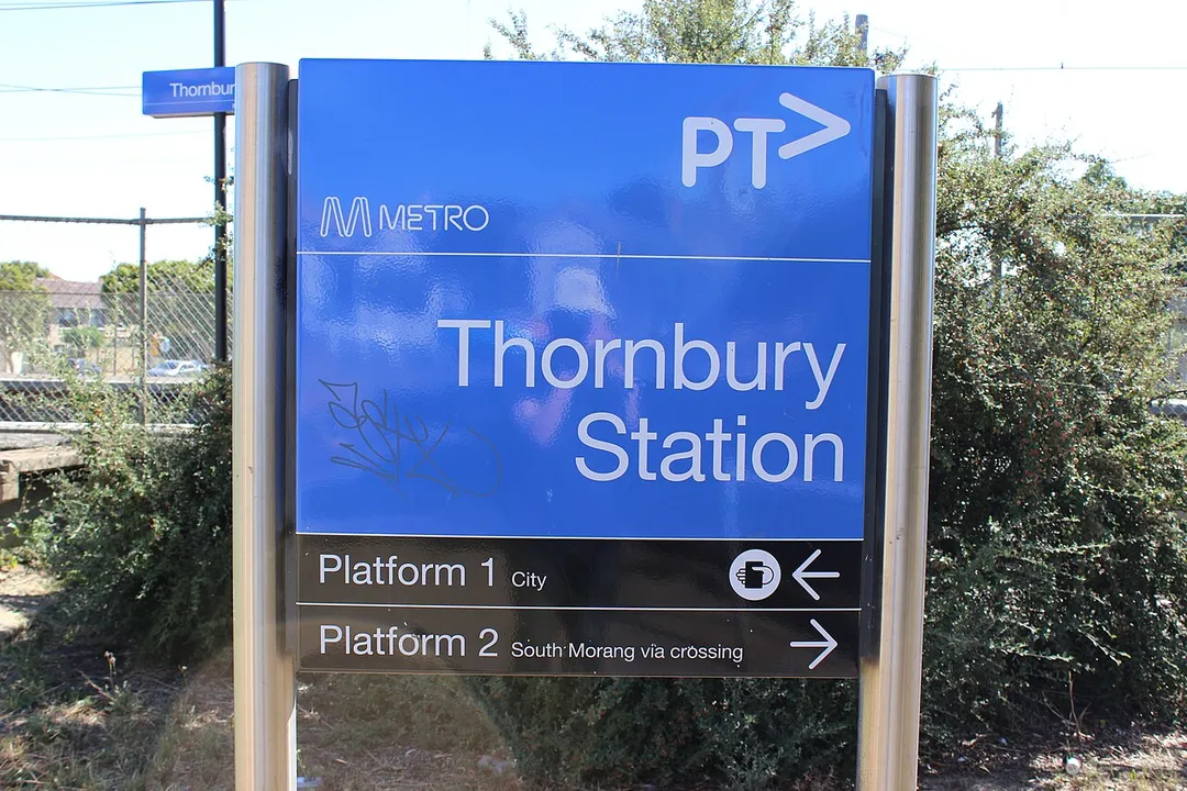 Thornbury Station sign