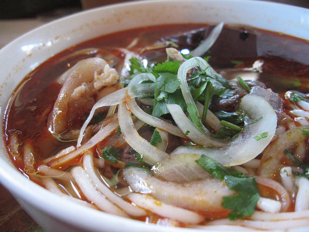 Bún bò Huế