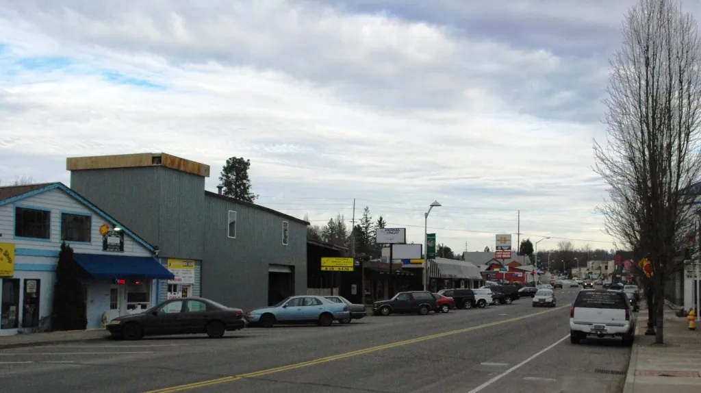 Downtown w:Tigard, Oregon, Main Street