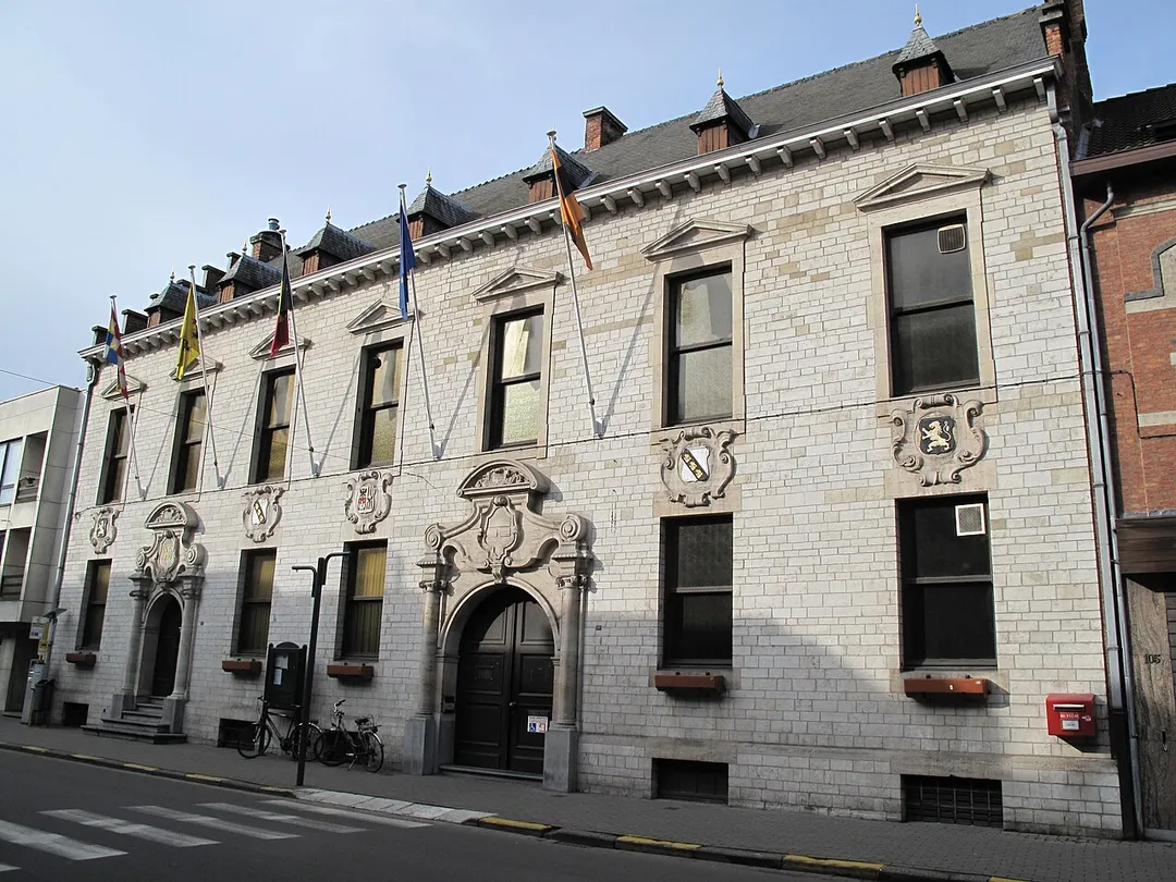 Gevel van het gemeentehuis van Willebroek