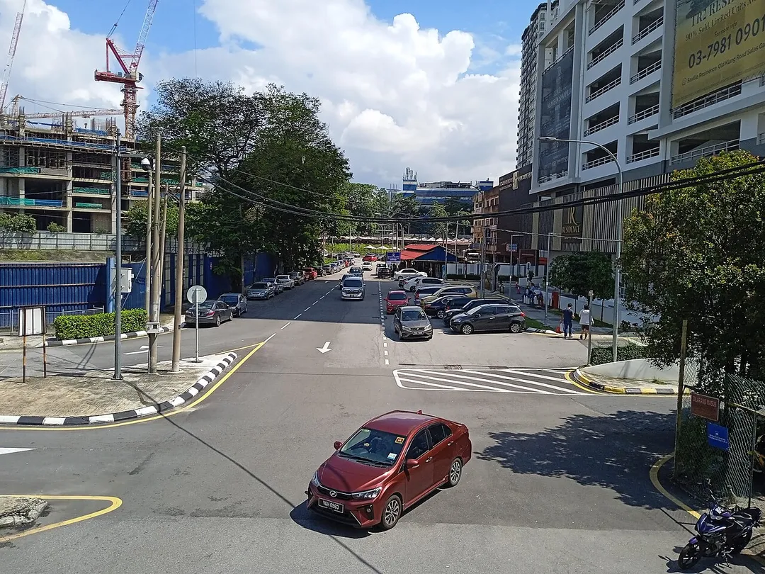 Jalan Pekeliling Lama (menghadap ke timur) di Kuala Lumpur, Malaysia