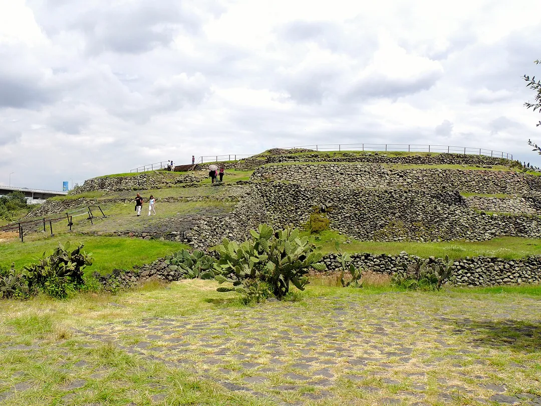 This is a photo of a monument in Mexico, identified by ID