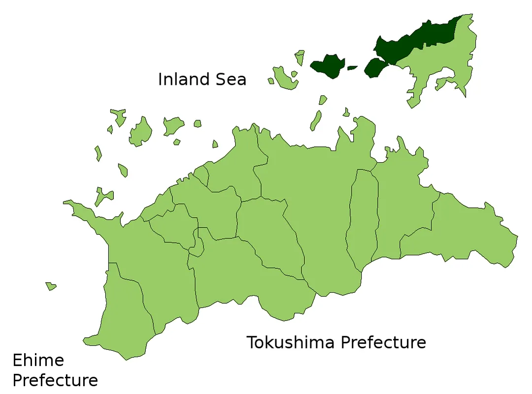 Map of Kagawa Prefecture highlighting Tonosho town. Borders of map as of October, 2006. (blank map used from [1])

See also Image:KagawaMapCurrent.png