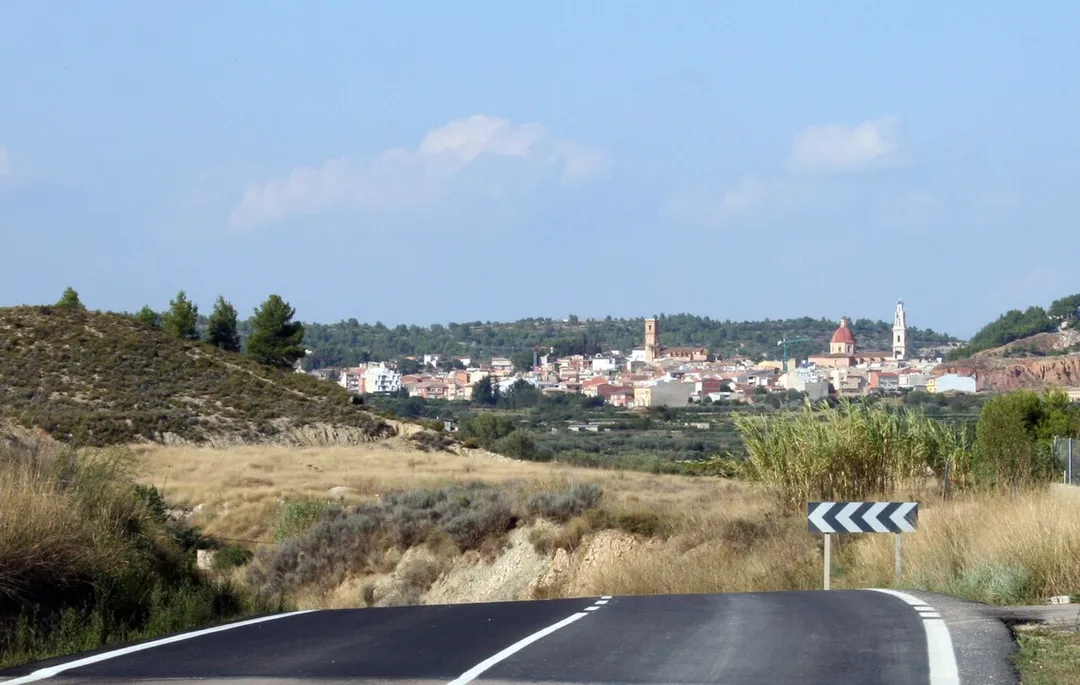 Vista de Turis_Valencia (España), accediendo desde el sur