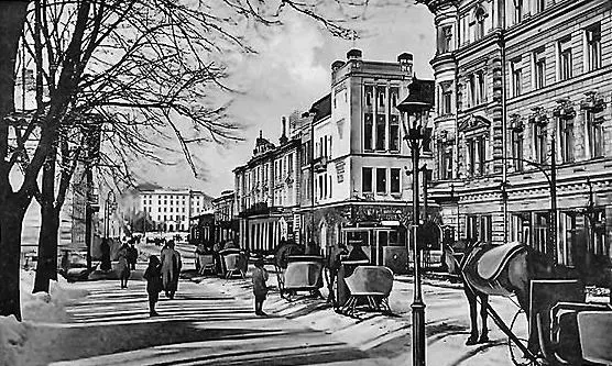 Aurakatu at Turku in 1910's