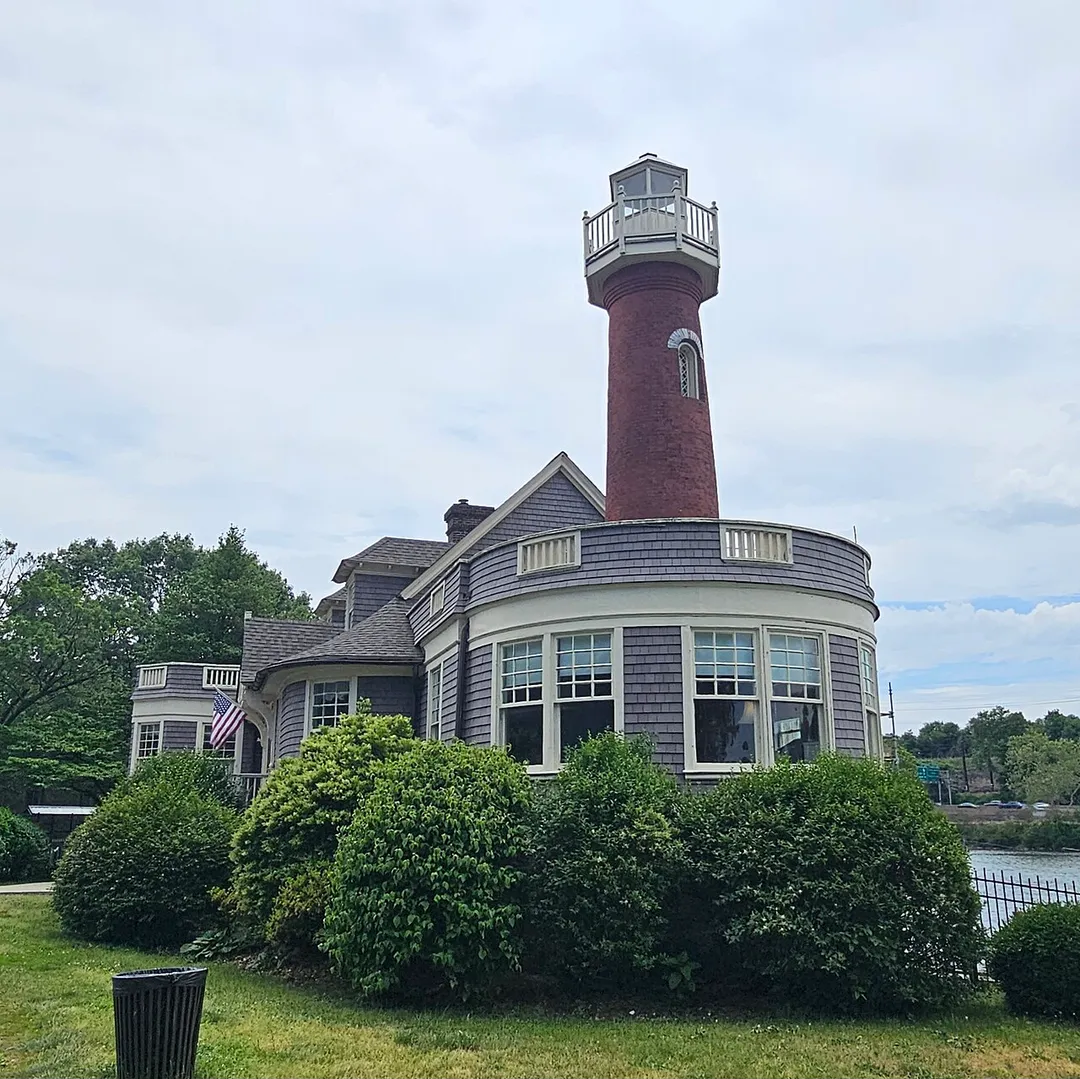 Turtle Rock Light in Philadelphia
