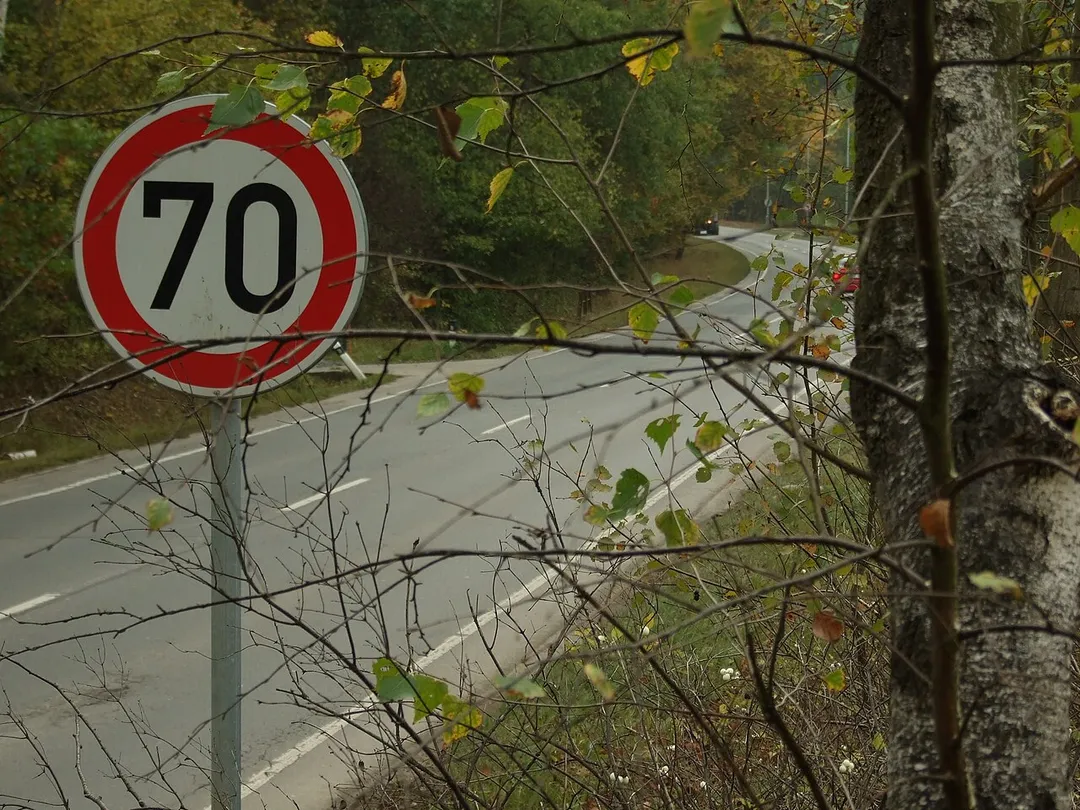 A road connecting Újezd nad Lesy and Klánovice, Prague, CZ