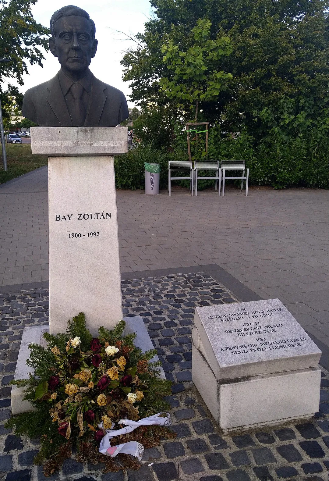 Bust and plaque commemorating Zoltán Bay in Újpest, Hungary.
Plaque on the right details his inventions.